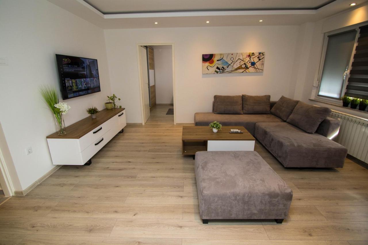Apartment Ig4U, City Center ビェロヴァル エクステリア 写真